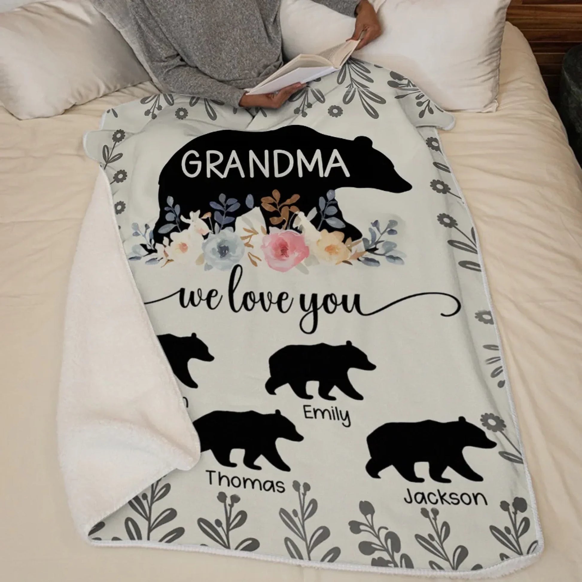 Her Love Is A Garden Of Endless Wonder - Family Personalized Custom Blanket - Gift For Mom, Grandma