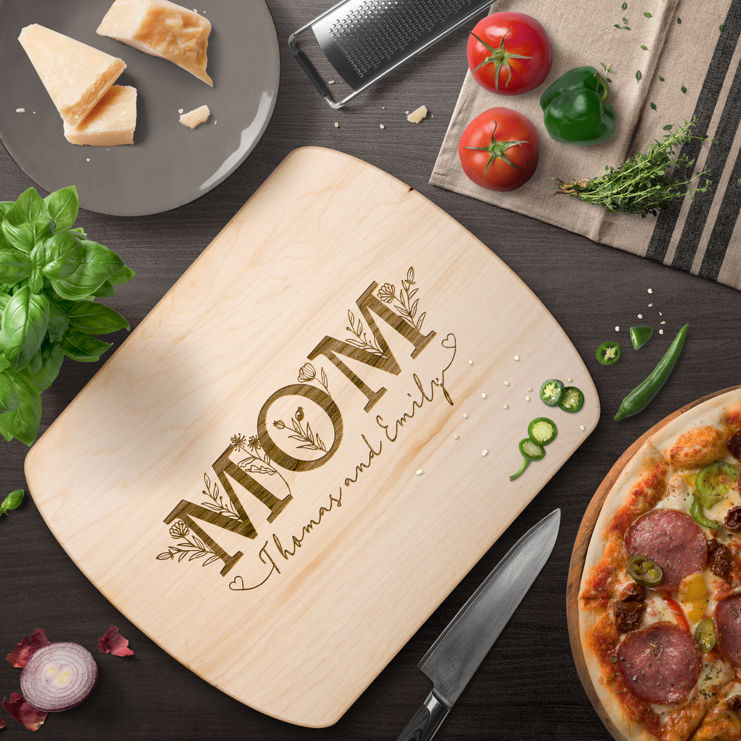 Personalized_Mom_Cutting_Board__Gift__Light_H_Lifestyle_Mockup.png
